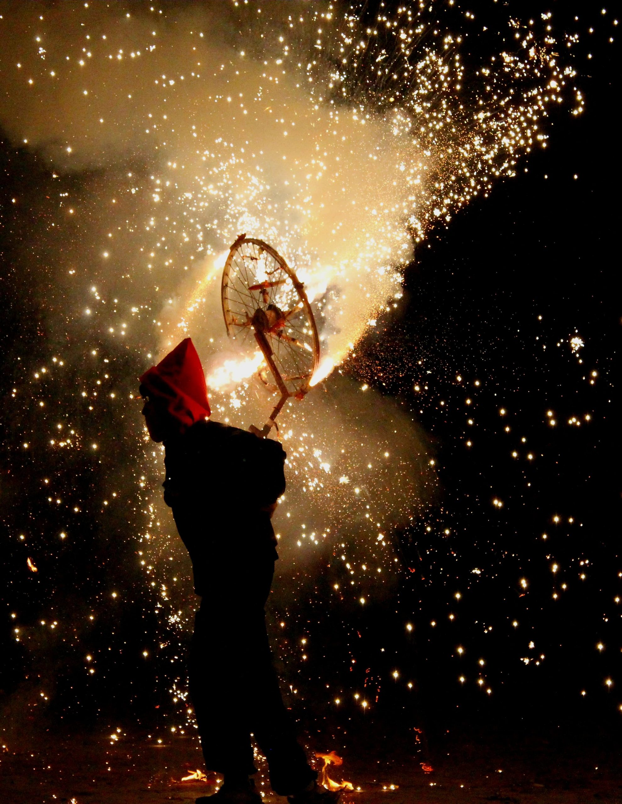 Torroella s’encén amb el correfoc dels Ducs del Foc 2025!